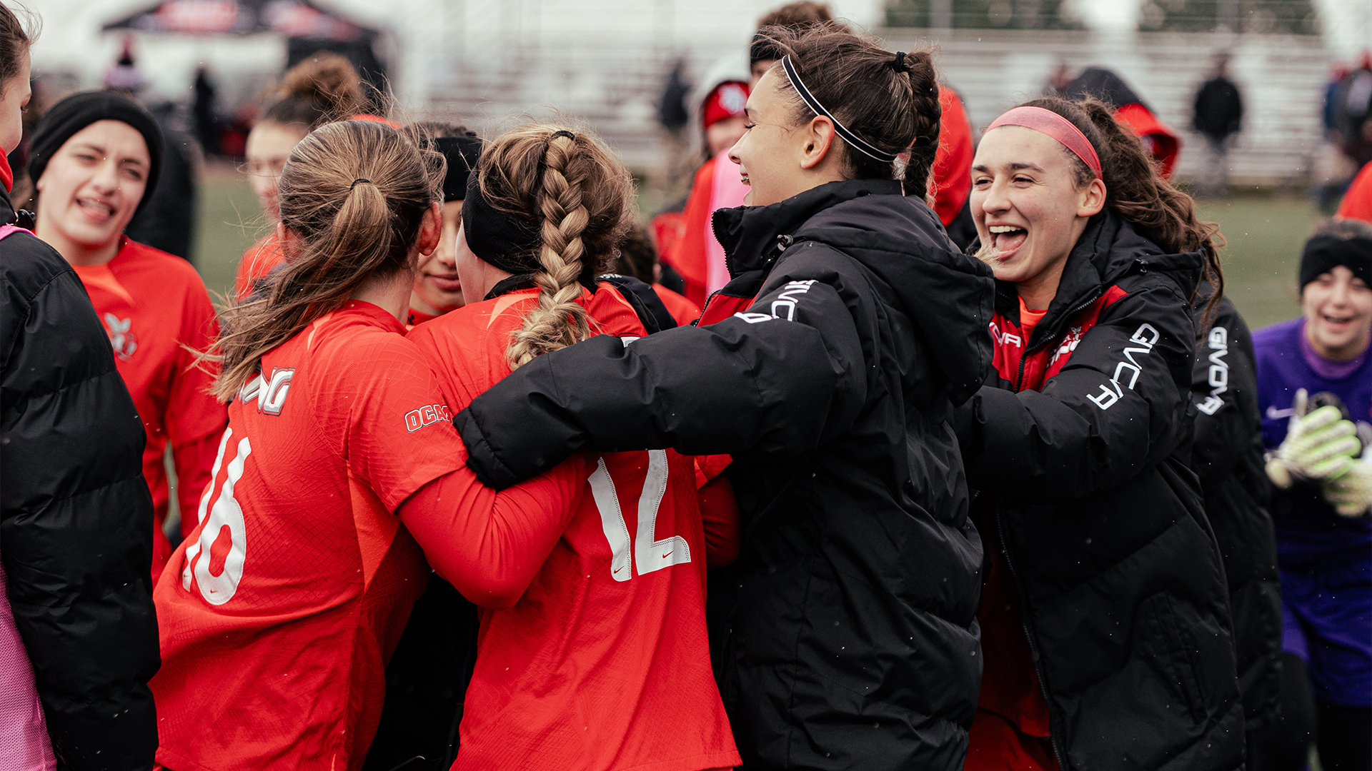 Shears Powers Sting to CCAA Final